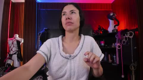 XiaQueen   I M online show from January 13, 12:35 pm