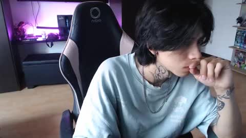 xIce Boy online show from December 5, 1:53 pm