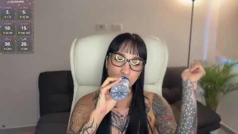 xisisxx online show from October 16, 9:24 pm