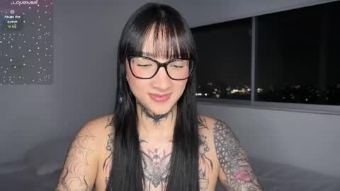 xisisxx online show from April 14, 2:15 am