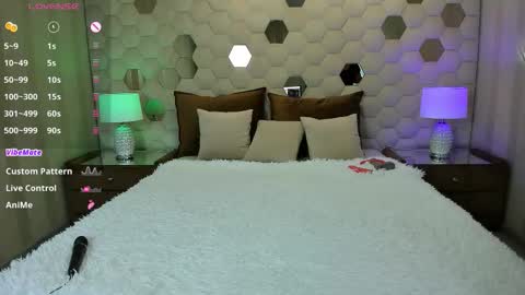 Linda online show from September 24, 8:26 pm