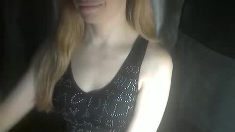 xlorax77703 online show from March 23, 3:00 am