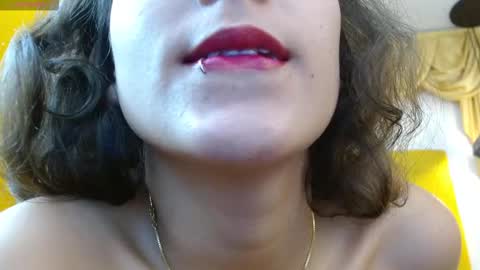 lunna online show from December 2, 9:02 pm