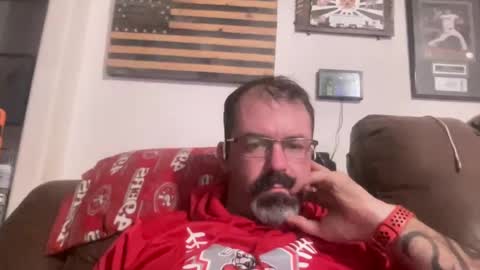 Snapshot of xmountainx chatting on December 2, 8:36 am Mountain online show from December 2, 8:36 am