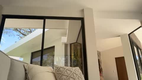 Harper  online show from March 3, 4:47 pm