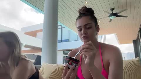 Harper  online show from February 25, 5:27 pm