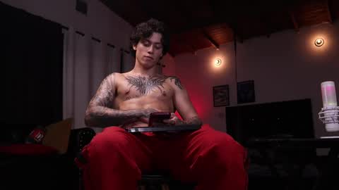   online show from September 20, 3:53 am