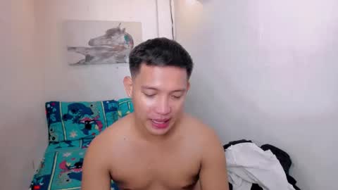 xsebastian19 online show from December 19, 7:04 am