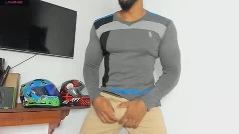 Stipp3r online show from January 5, 5:27 pm