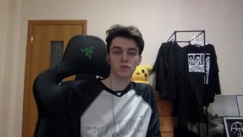Snapshot of xtraqqq chatting on February 10, 10:19 pm traqqq online show from February 10, 10:19 pm