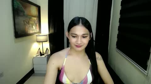 xtspetitehugecock online show from February 14, 2:47 am