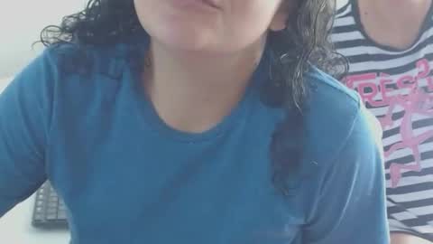 Gabriela and Camila online show from January 6, 3:08 pm