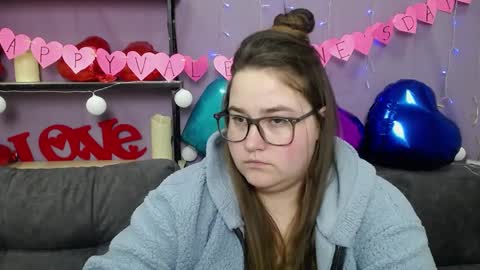 Snapshot of xx_daniella_xx chatting on February 20, 6:17 am xx daniella xx online show from February 20, 6:17 am