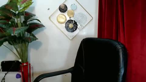 Snapshot of xxapplebabexx chatting on October 13, 12:56 am xxapplebabexx online show from October 13, 12:56 am