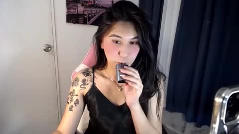 Snapshot of xxbeatrice69xx chatting on October 6, 10:16 pm Xxbeatrice69Xx online show from October 6, 10:16 pm