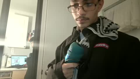 Snapshot of xxjasoneecxx chatting on February 28, 2:42 am XxJasoneecxX online show from February 28, 2:42 am