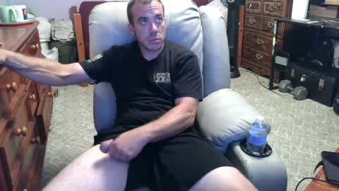 Snapshot of xxscubastevexxx chatting on September 25, 6:42 am xxScubaStevexx online show from September 25, 6:42 am