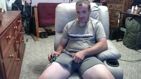 Snapshot of xxscubastevexxx chatting on September 24, 2:51 am xxScubaStevexx online show from September 24, 2:51 am