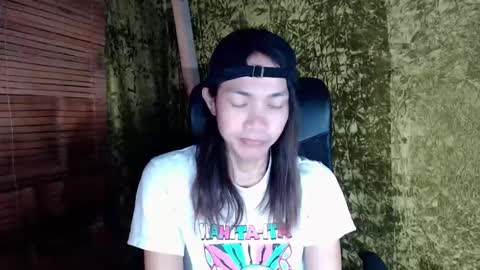 Snapshot of xxskinny_alonzoxx chatting on February 23, 10:20 pm Ali online show from February 23, 10:20 pm