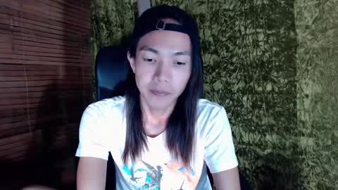 Snapshot of xxskinny_alonzoxx chatting on January 12, 8:25 pm Ali online show from January 12, 8:25 pm