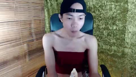 Snapshot of xxskinny_alonzoxx chatting on March 9, 8:52 pm Ali online show from March 9, 8:52 pm
