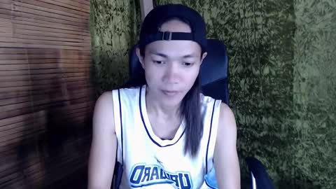 Snapshot of xxskinny_alonzoxx chatting on February 8, 2:26 am Ali online show from February 8, 2:26 am