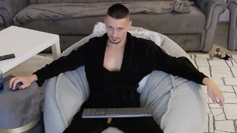 Snapshot of xxx_alejandro chatting on October 2, 8:07 pm xxx_alejandro online show from October 2, 8:07 pm