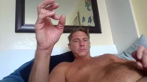 deeeeznutz online show from October 27, 9:15 pm