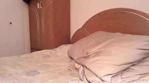 xxfredmtl18xx online show from March 24, 1:39 pm