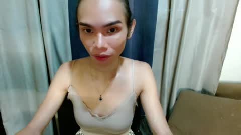 Your Princess Yums online show from July 7, 10:14 pm