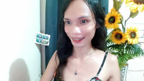 Your Princess Yums online show from July 11, 7:17 pm