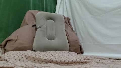 Lola online show from February 27, 7:39 pm