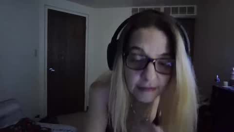 Xxxpixiefeet85 online show from February 12, 5:11 am