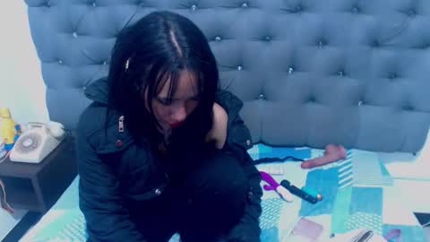 QUEEN online show from November 28, 1:07 pm