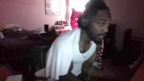 y_sticky online show from March 7, 7:05 pm