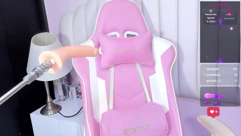 Yailin online show from October 2, 12:48 pm