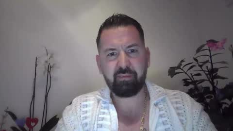 yakijoe online show from April 18, 11:27 pm