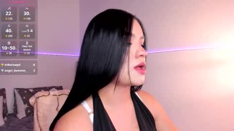 Yakeline online show from March 5, 11:25 pm