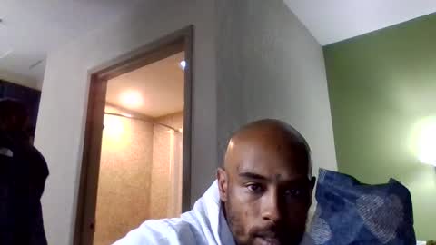 YallFav0rit3couple online show from May 3, 5:24 am