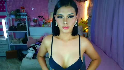 YANG AUDREY LONE online show from April 14, 1:53 am