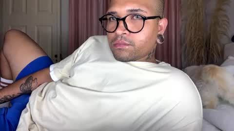 yannina_21 online show from October 18, 12:48 am