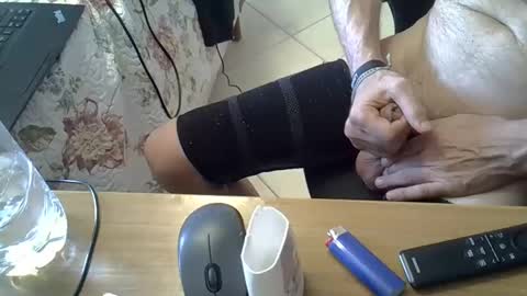 yannisv online show from December 16, 6:59 pm