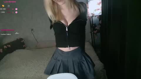 Anny online show from March 11, 3:26 pm