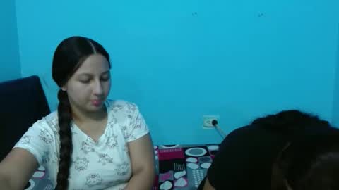 yara_breeze online show from June 2, 8:55 pm