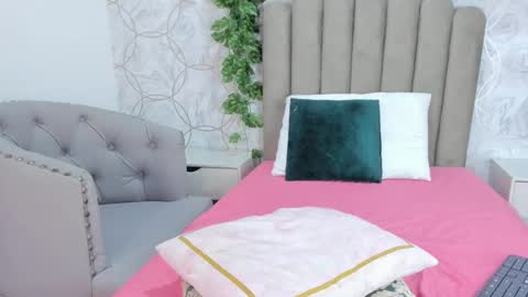 Snapshot of yaraamada chatting on October 8, 7:53 pm Yara online show from October 8, 7:53 pm
