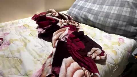 yasarsimo99154258 online show from February 20, 12:54 am