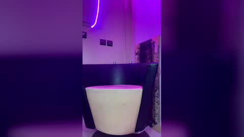 yasarsimo99154258 online show from June 16, 11:31 pm