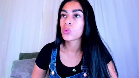 Snapshot of yasiir_0229 chatting on October 1, 5:17 am Yasiir online show from October 1, 5:17 am