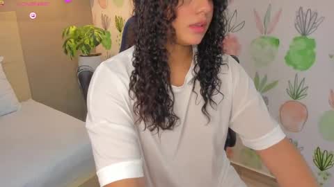 Snapshot of yaya23x chatting on October 1, 3:11 pm yaya23x online show from October 1, 3:11 pm