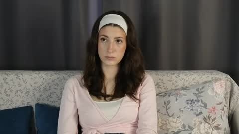 Alice online show from April 19, 7:31 am